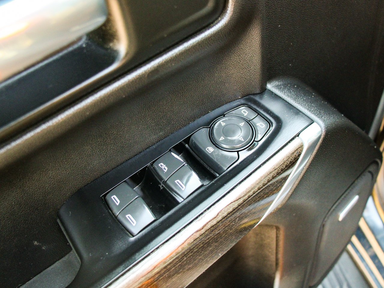 2019 Chevrolet Silverado 1500 4WD Crew Cab 147 RST Grey Sherwood Park - photo #15
