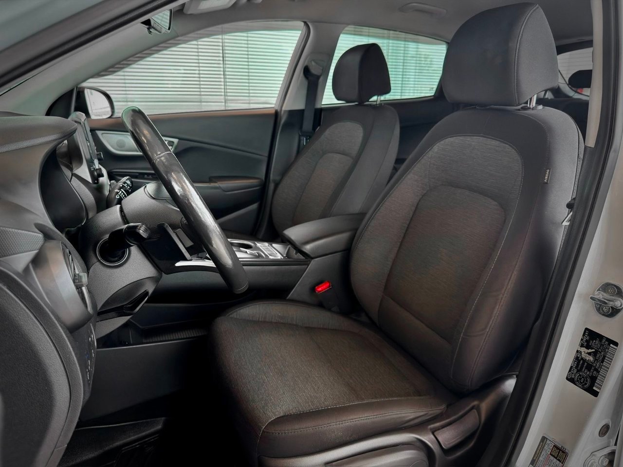 Hyundai Kona électrique 2021 Blanc Notre-Dame-des-Prairies - photo #13