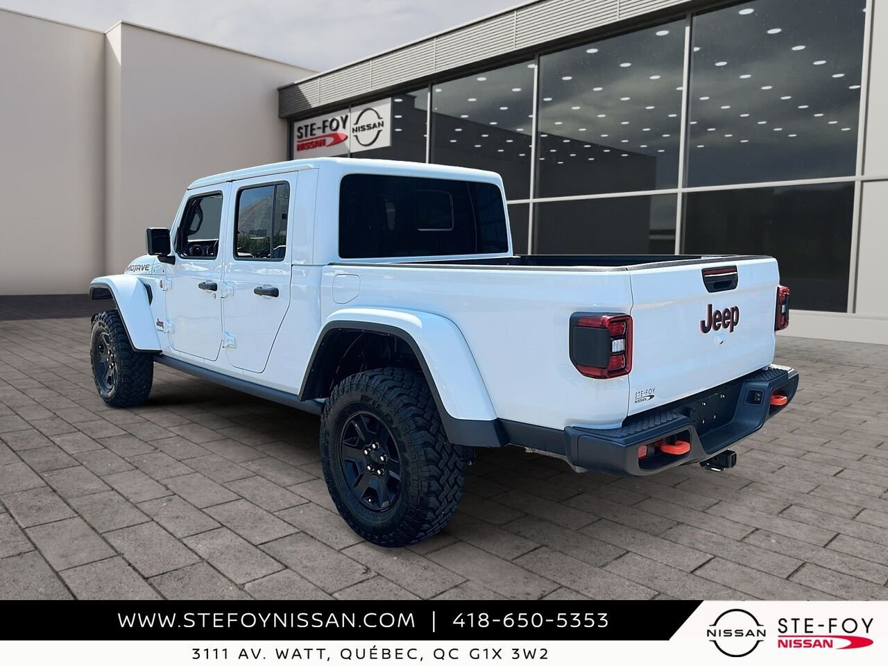 2023 Jeep Gladiator MOJAVE CREW CAB White Ste-Foy - photo #3