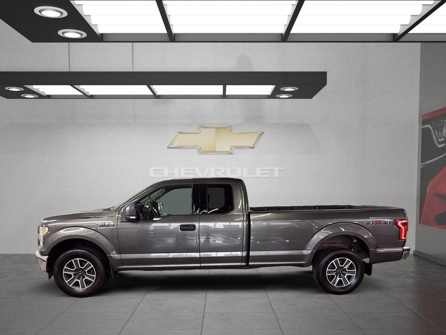 Ford F-150 XLT + BOITE DE 8 PIEDS 2017 Gris