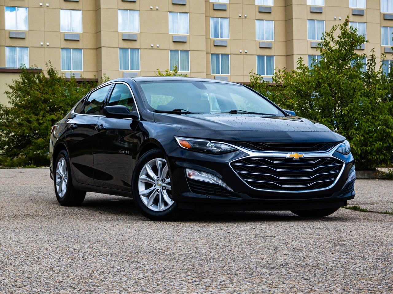2022 Chevrolet Malibu 4dr Sdn LT Grey Sherwood Park - photo #1