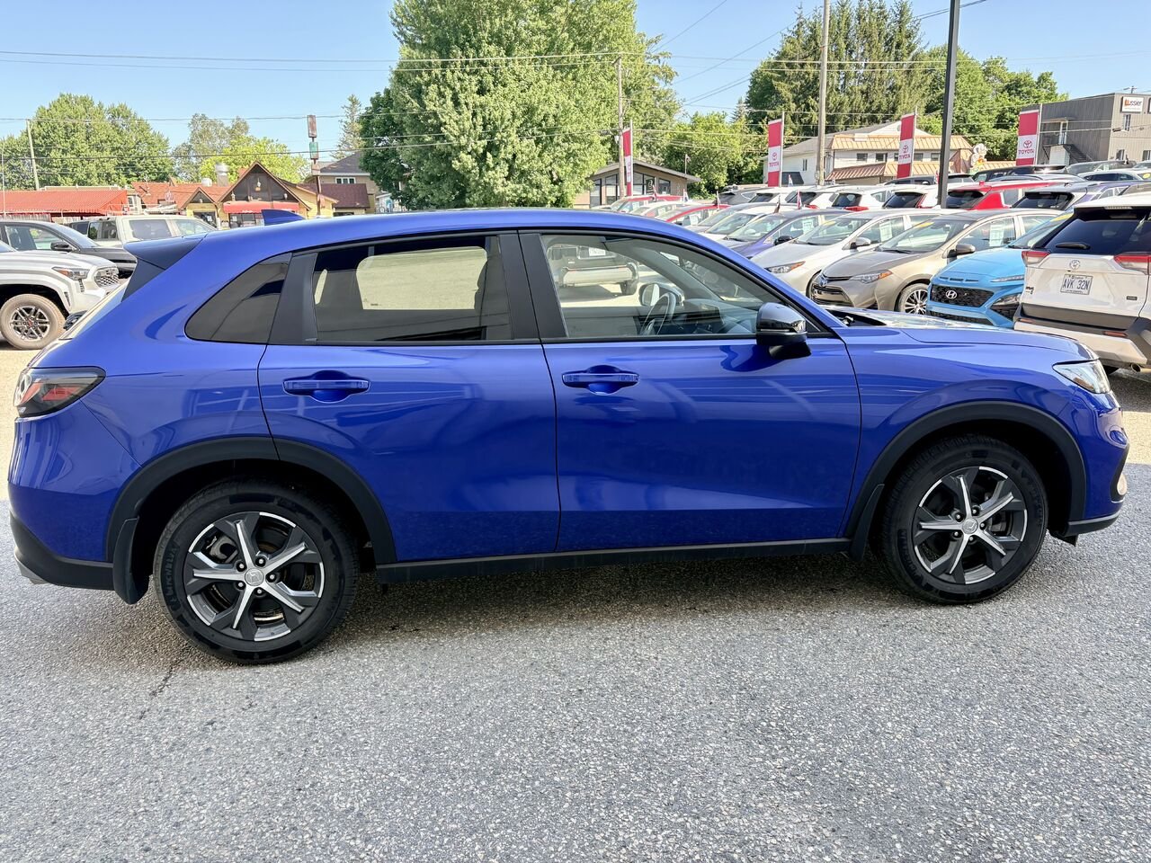 2025 Honda HR-V Blue Mont-Laurier - photo #8
