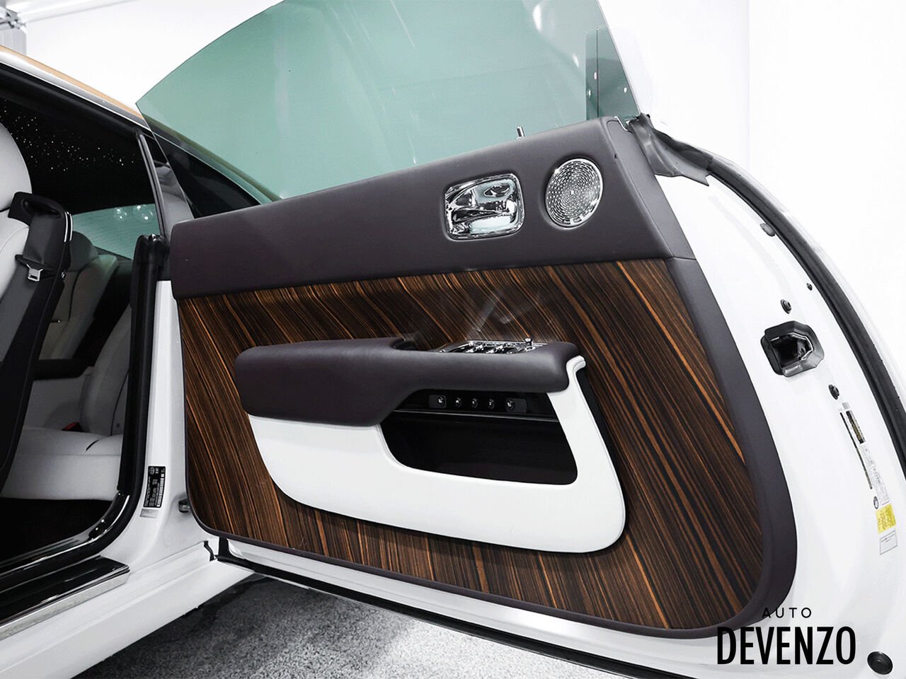 Rolls-Royce Wraith 2020 Blanc Saint-Eustache - photo #11