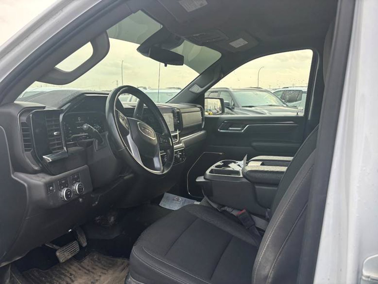 2024 GMC Sierra 1500 4WD Crew Cab 157 Elevation White Sherwood Park - photo #5
