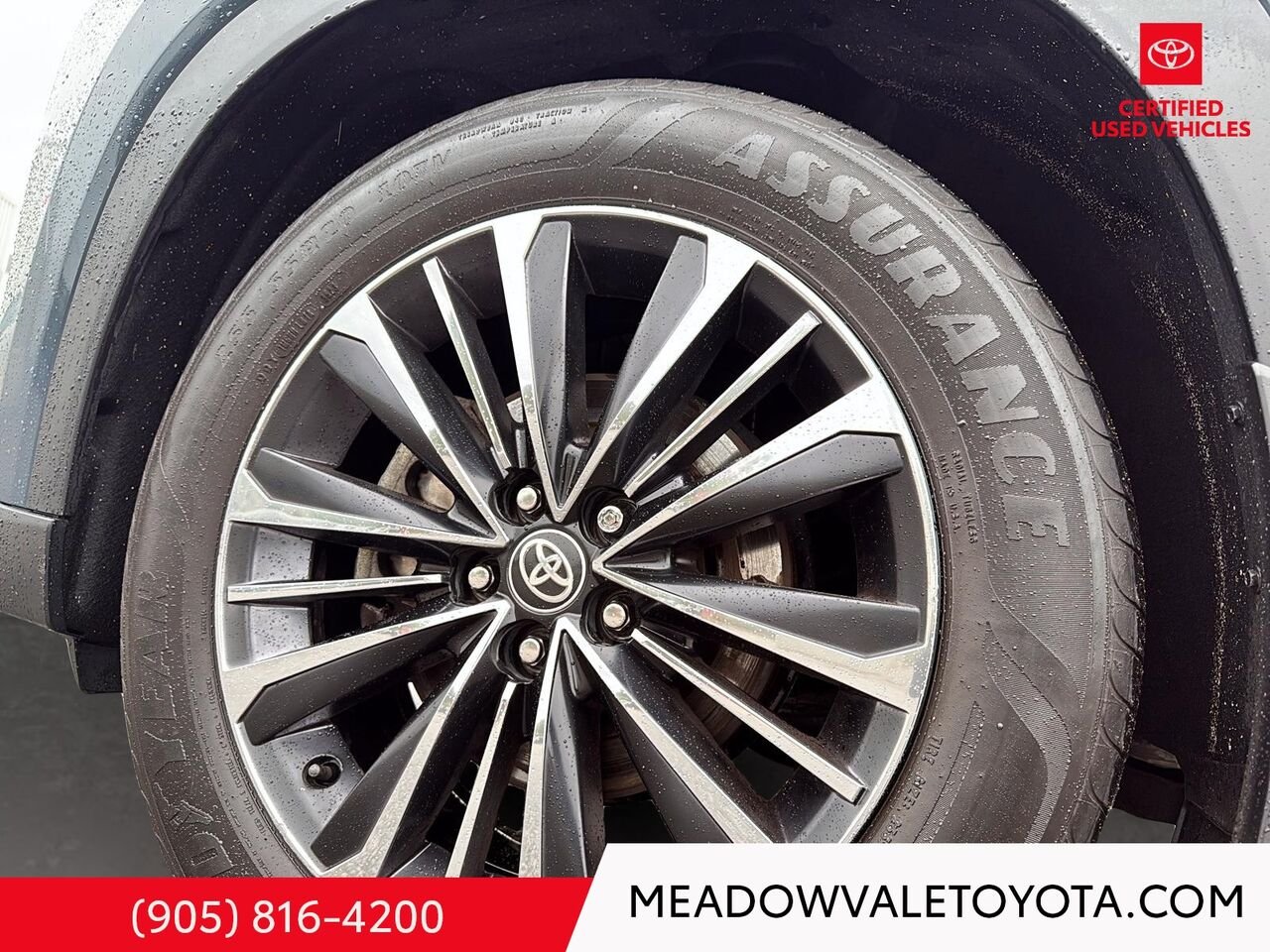 2024 Toyota Grand Highlander Hybrid Heads up Display, 20" Alloy Wheels, Heated/Cooling Seats, Panoramic Sunroof Storm Cloud Mississauga - photo #6