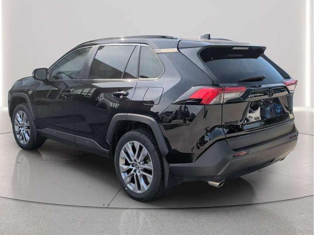Toyota RAV4 2023 Noir Gatineau - photo #2