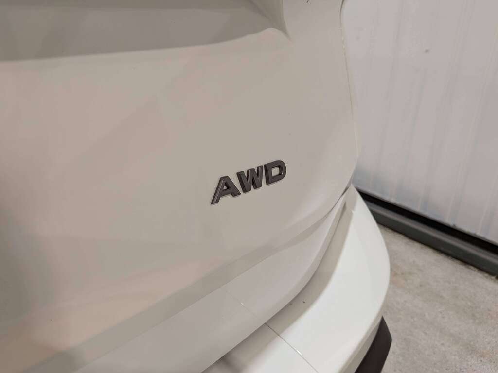 2024 Nissan Rogue AWD S White Val-David - photo #32