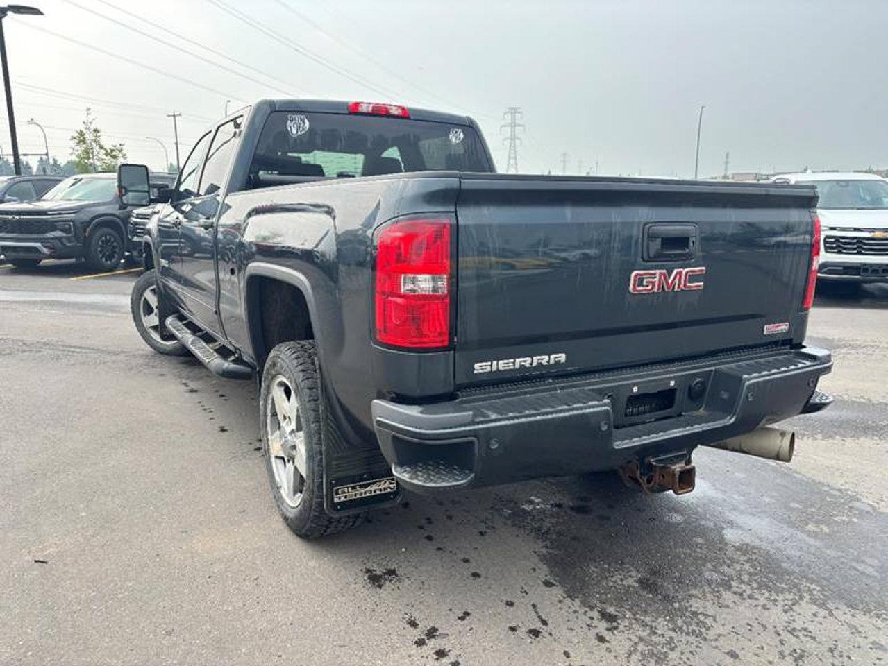 2019 GMC Sierra 2500HD 4WD Crew Cab 153.7 SLT Grey Sherwood Park - photo #3