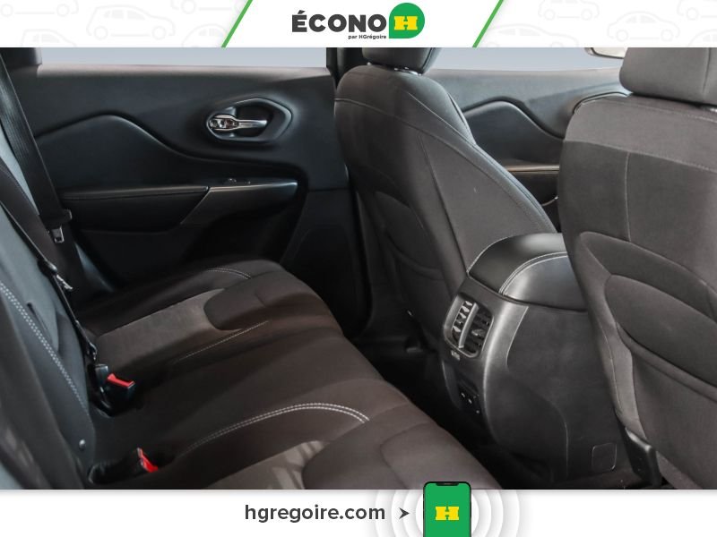 2019 Jeep Cherokee Green Laval - photo #24