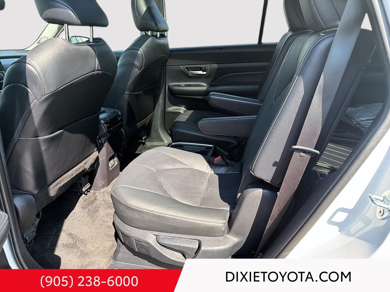 2024 Toyota Grand Highlander LIMITED AWD / CLEAN CARFAX / HEATED AND VENTILATED SEATS / ALLOY WHEELS / MOONROOF / CARPLAY AND ANDROID AUTO White Mississauga - photo #21