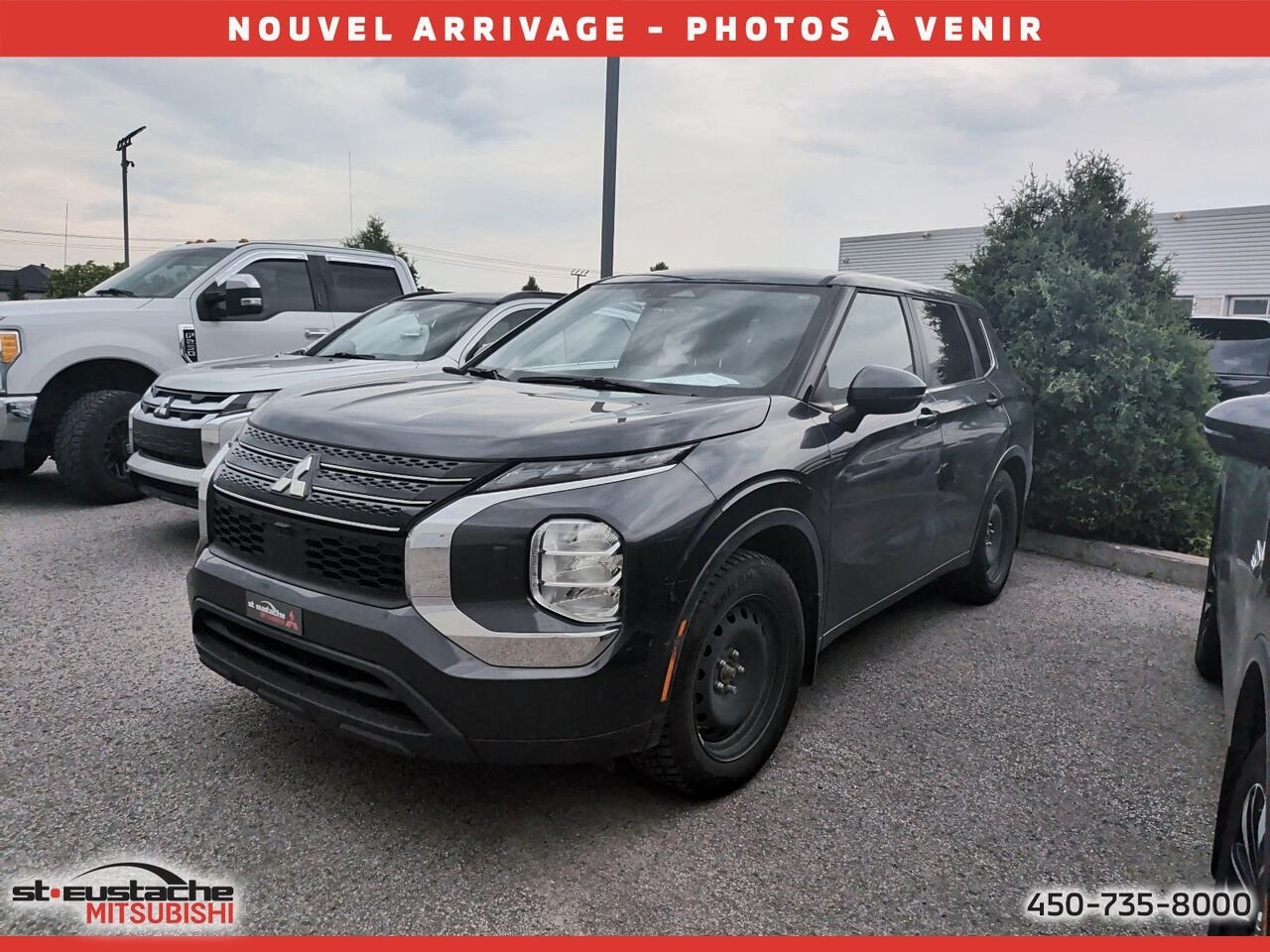 2024 Mitsubishi Outlander Grey Saint-Eustache - photo #0