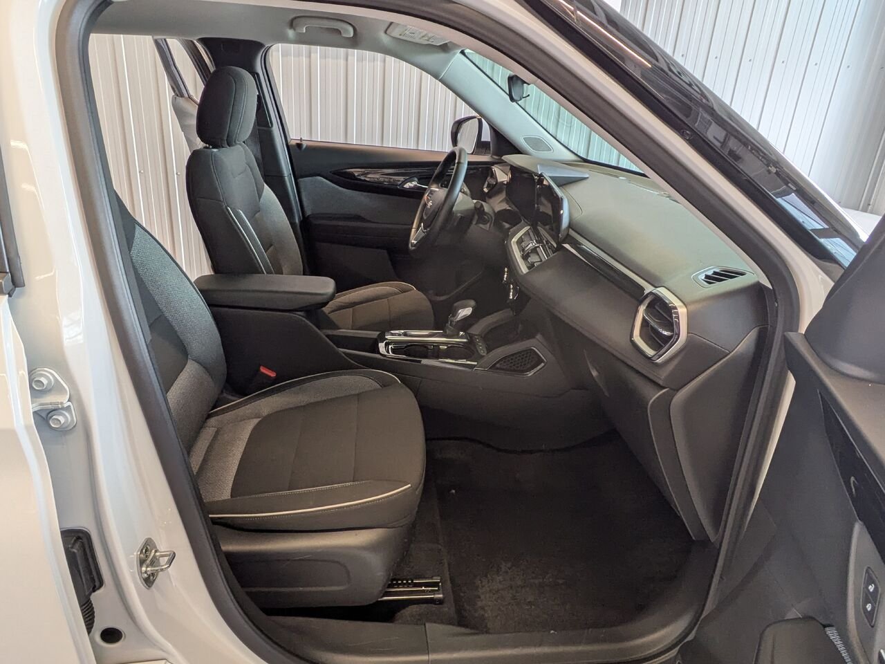 Chevrolet Trailblazer 2025 Blanc Gatineau - photo #13