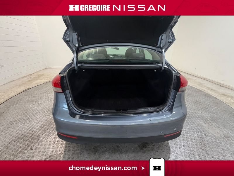 2017 Kia Forte Grey Laval - photo #25