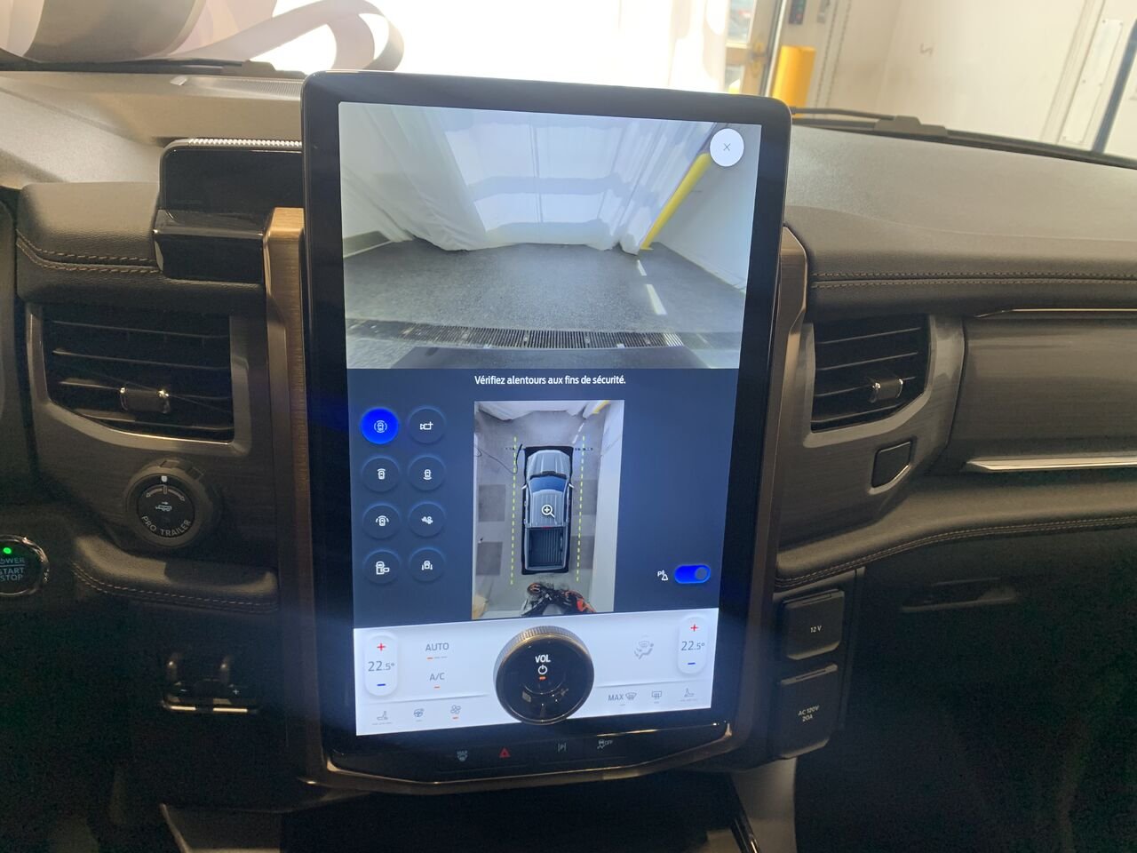 2025 Ford F-150 Lightning White Châteauguay - photo #28