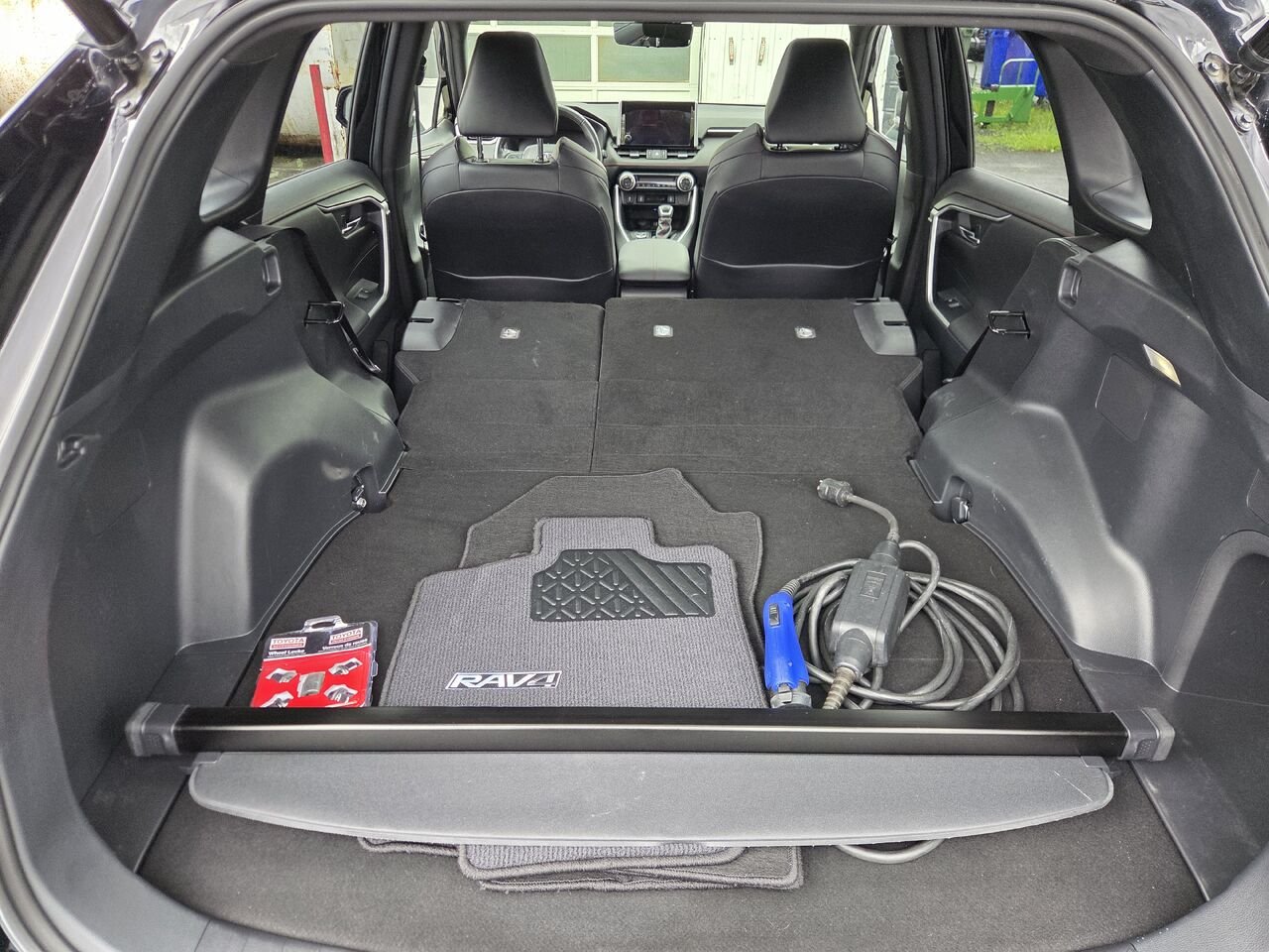 Toyota RAV4 Prime XSE TI 2023 Noir minuit métallisé Lac-Etchemin - photo #13