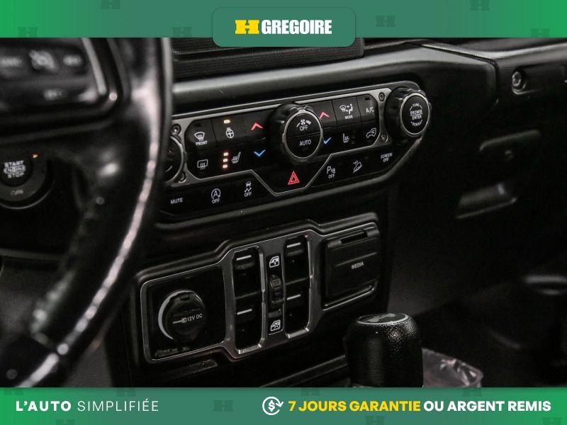Jeep Wrangler Unlimited 729504 | Sport AWD AUTO A/C TOIT GR ELECT MAGS CAM RECUL 2020 Bleu Laval - photo #20