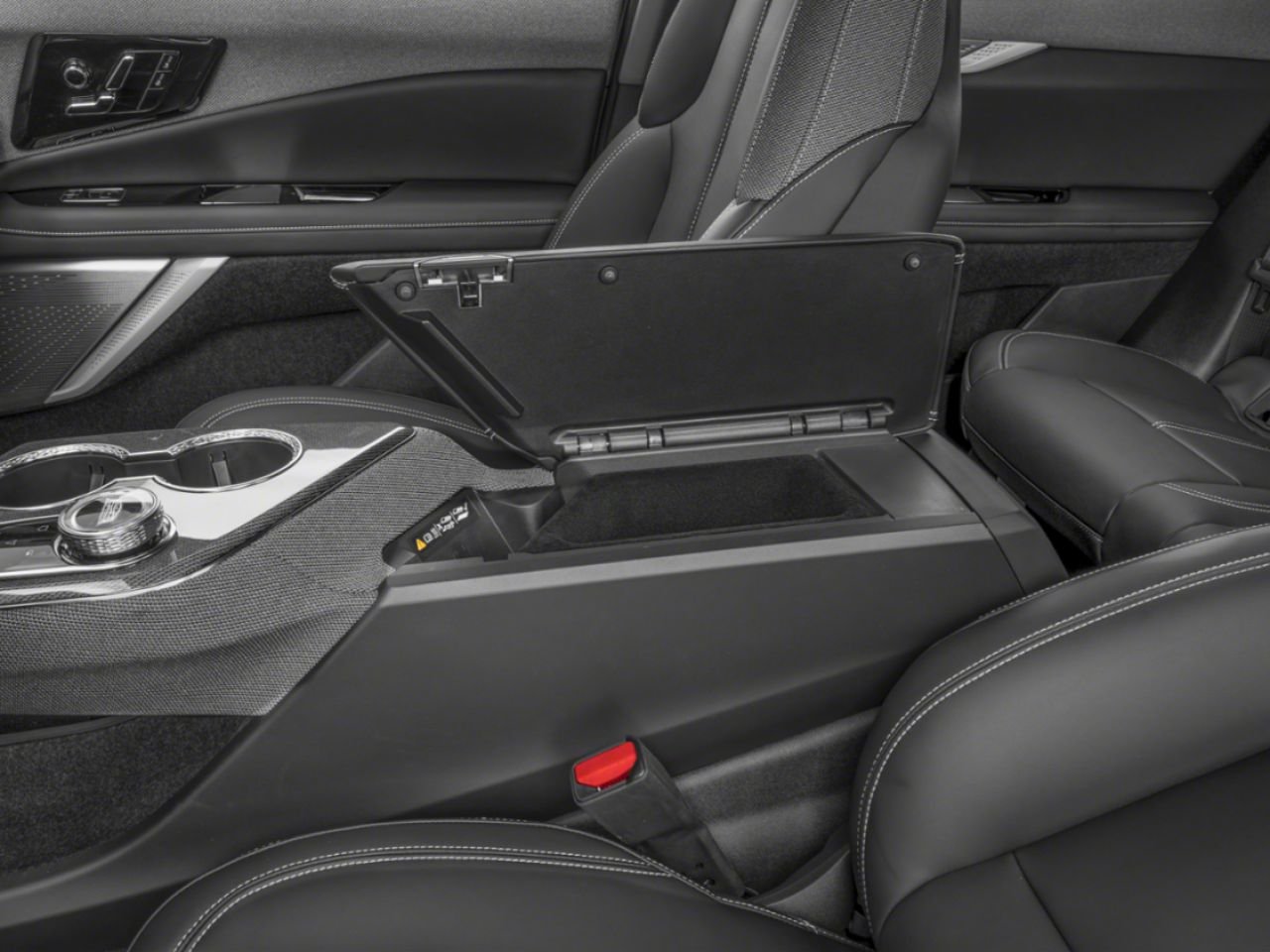CADILLAC OPTIQ Sport haut de gamme 4 portes 2027 Blanc Sherbrooke - photo #7
