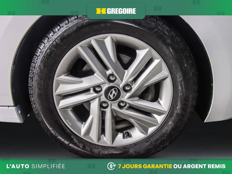 2019 Hyundai Elantra White Saint-Eustache - photo #8