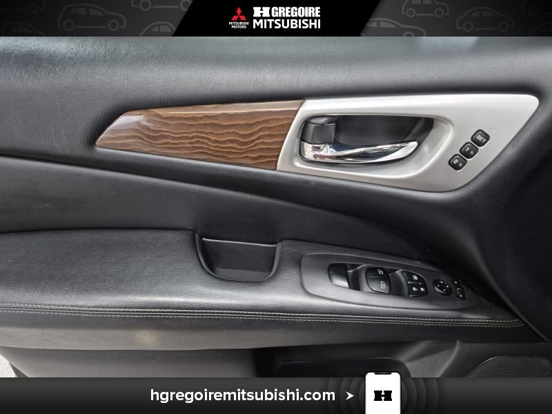 2017 Nissan Pathfinder Black Laval - photo #12