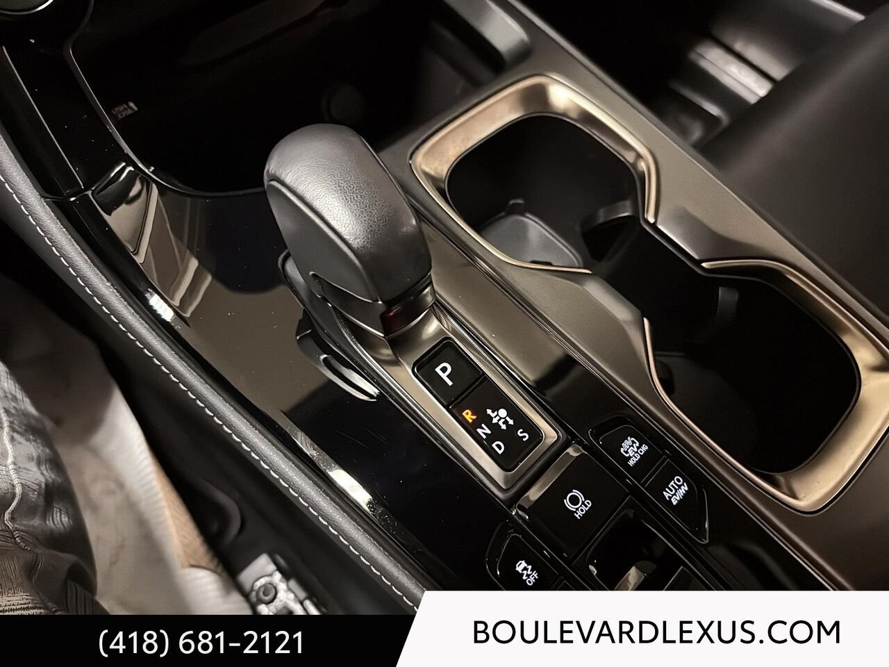 Lexus NX 19365A 2024 Argent Québec - photo #16
