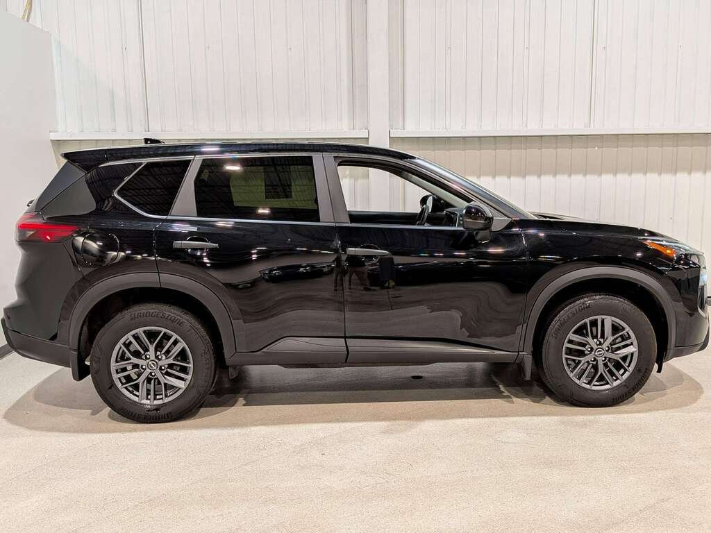 Nissan Rogue 2024 Noir Val-David - photo #2