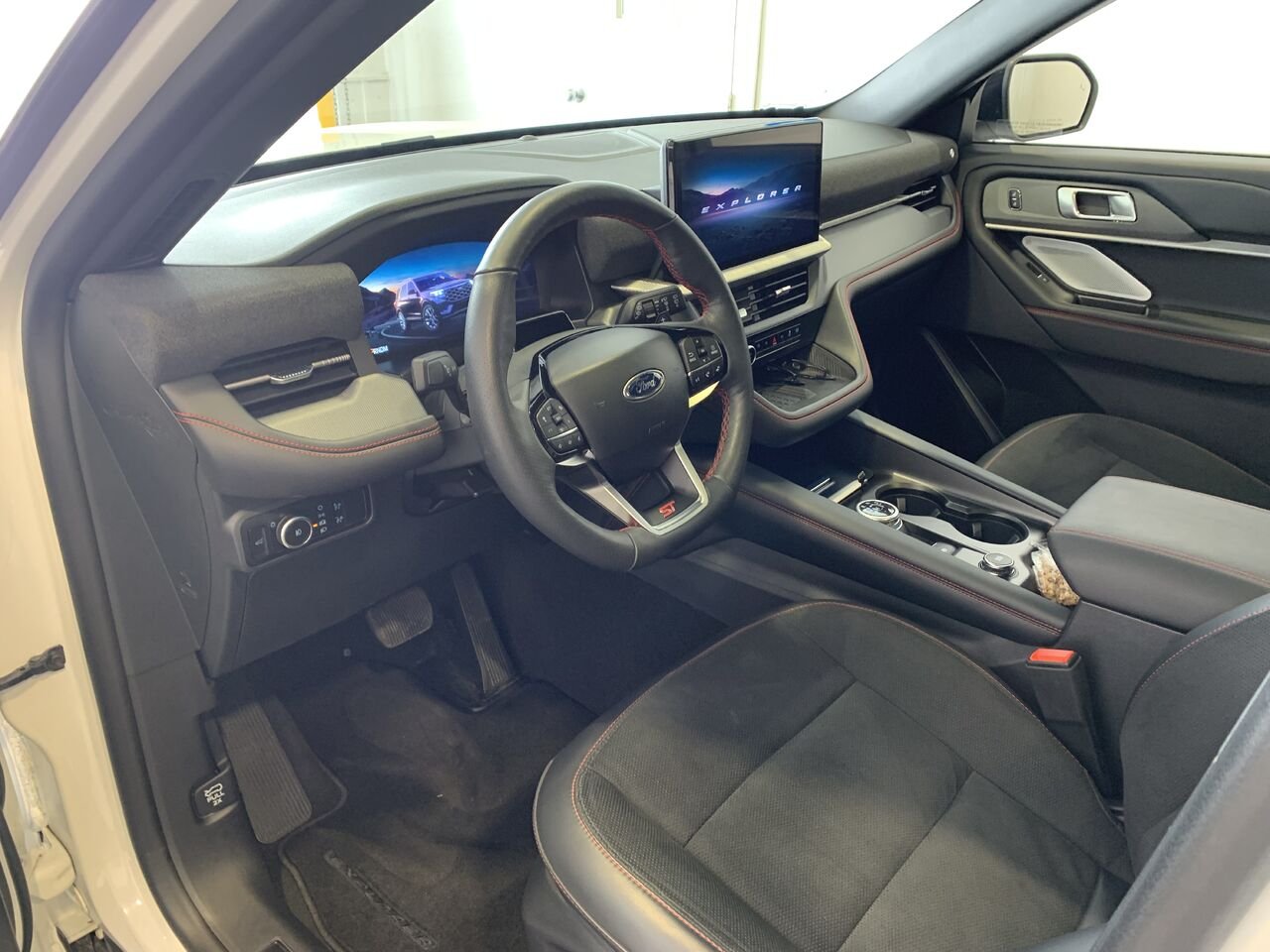 2025 Ford Explorer ST EXPLORER ST 4WD White Châteauguay - photo #29