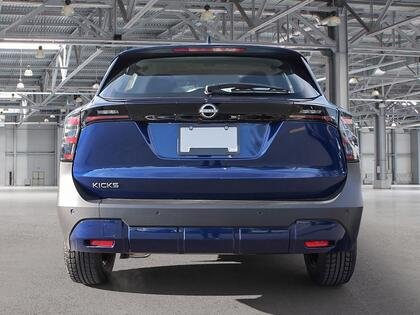 Nissan Kicks 2026 Bleu foncé nacré Blainville - photo #4