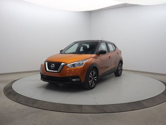 2018 Nissan Kicks 2018 Orange