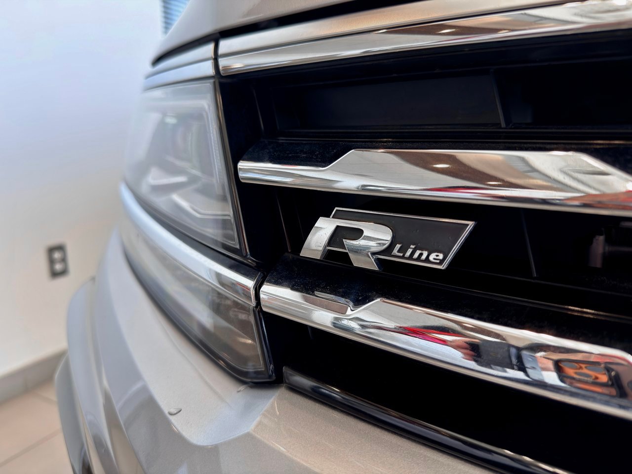 Volkswagen Tiguan 2021 Gris Notre-Dame-des-Prairies - photo #15