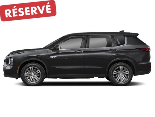 Mitsubishi Outlander PHEV SE S-AWC utilitaire sport TI 2026 Noir Labrador nacré