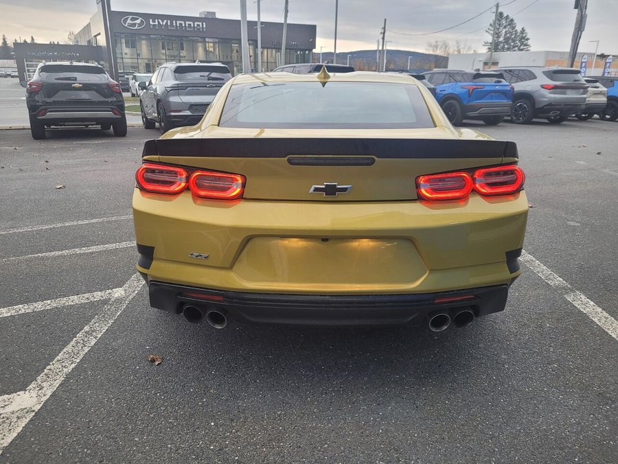 2024 Chevrolet Camaro 2024 Yellow