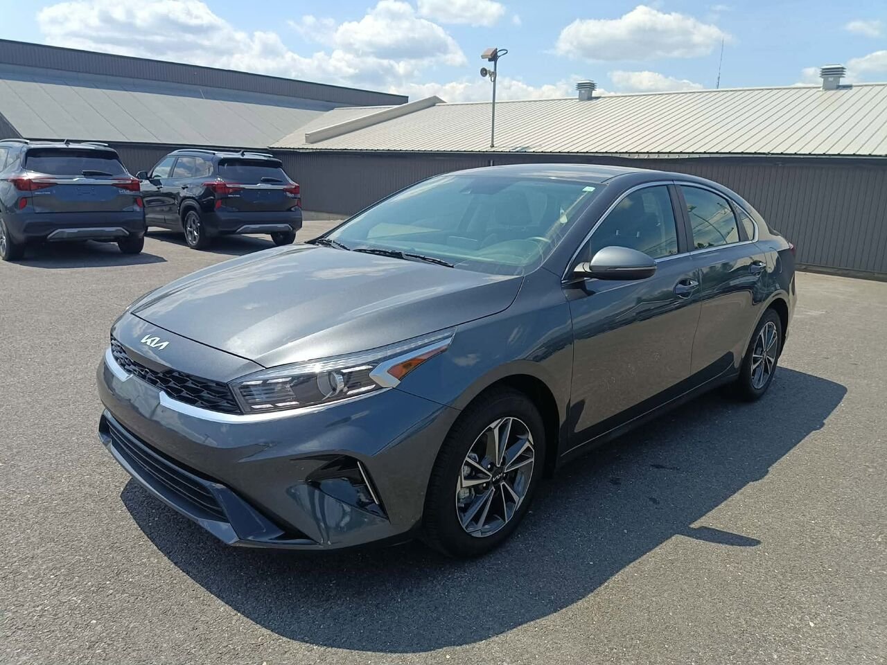 2024 Kia Forte Grey Lac Mégantic - photo #1
