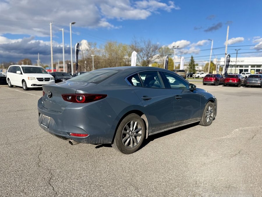 MAZDA MAZDA3 2022 2022 Gris