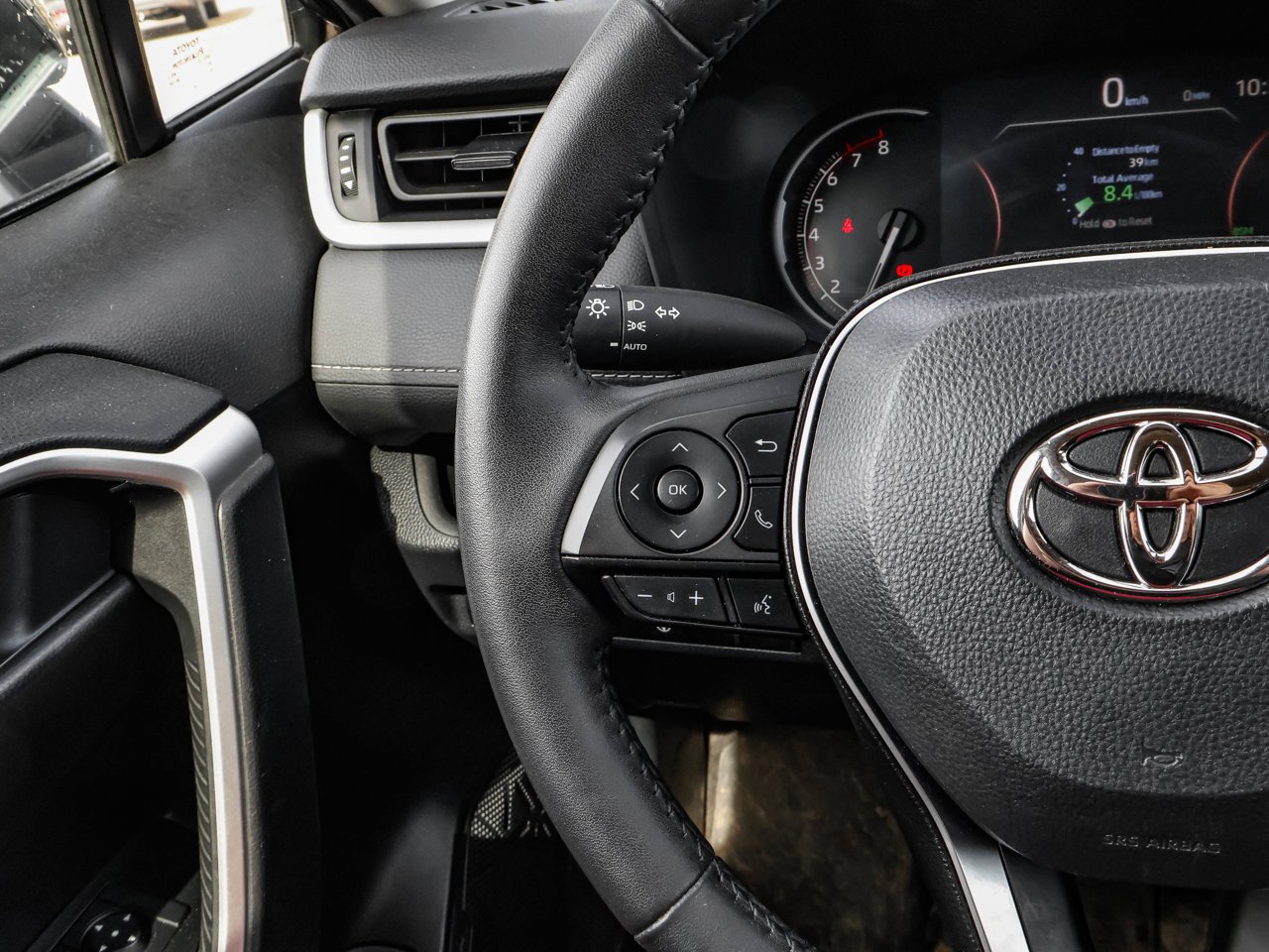 2024 Toyota RAV4 XLE AWD Black Sherwood Park - photo #21