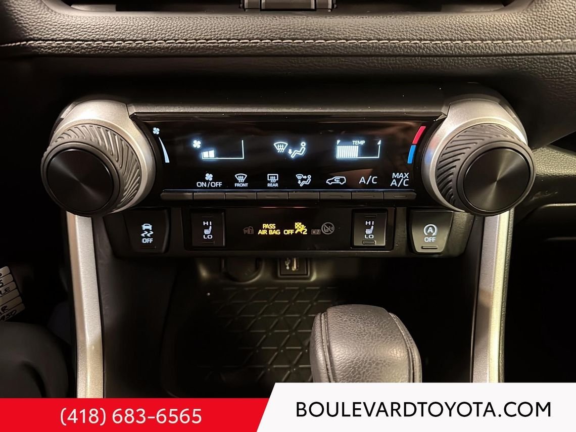2024 Toyota RAV4 531713-108 | LE, AWD Midnight Black Metallic Québec - photo #25