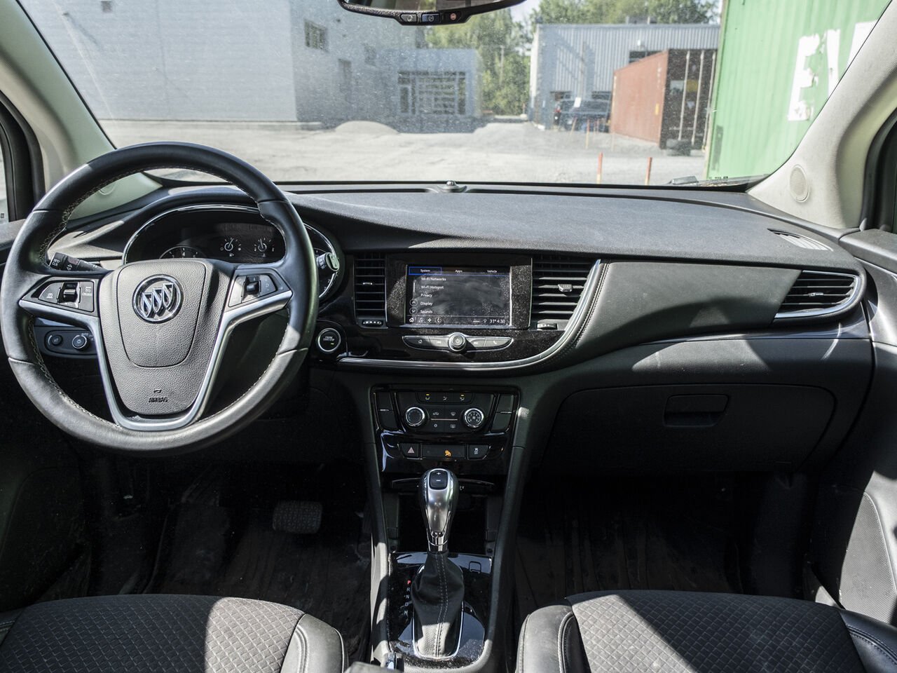 2022 Buick Encore White Gatineau - photo #18
