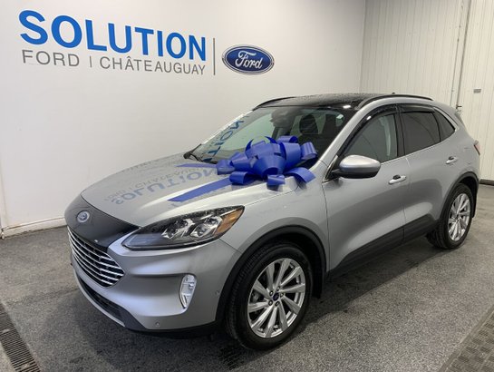 2022 Ford Escape TITANIUM AWD ESCAPE TITANIUM AWD Silver