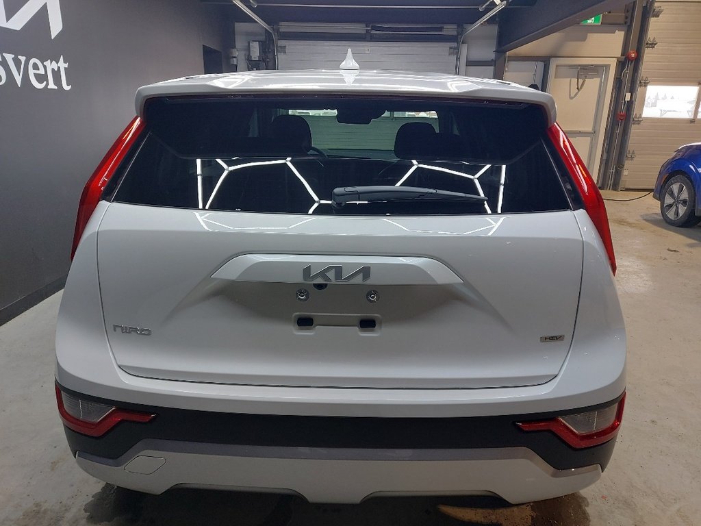 KIA Niro 2026 Blanc neige nacré Blainville - photo #5