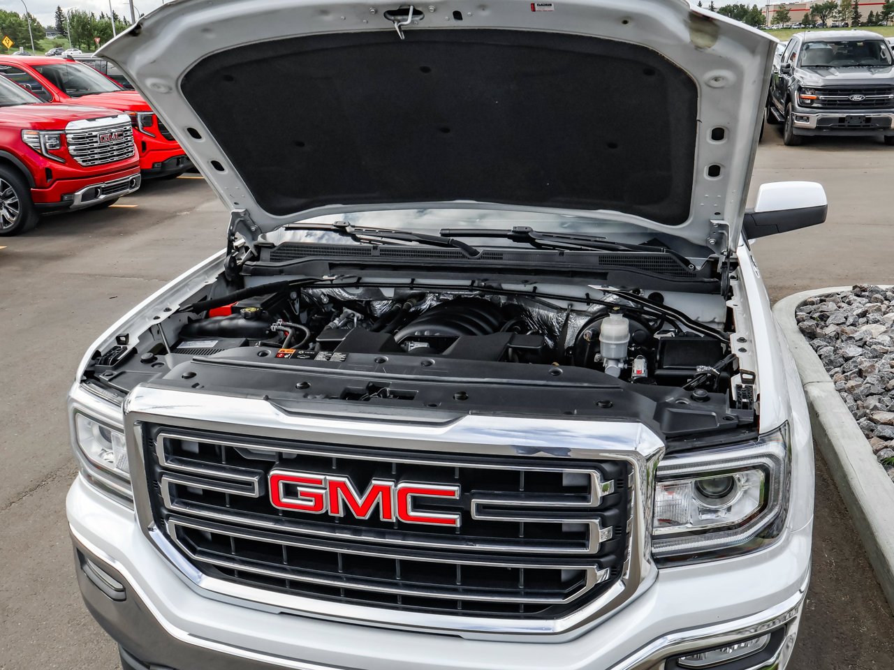 2016 GMC Sierra 1500 4WD Crew Cab 143.5 SLE White Sherwood Park - photo #9