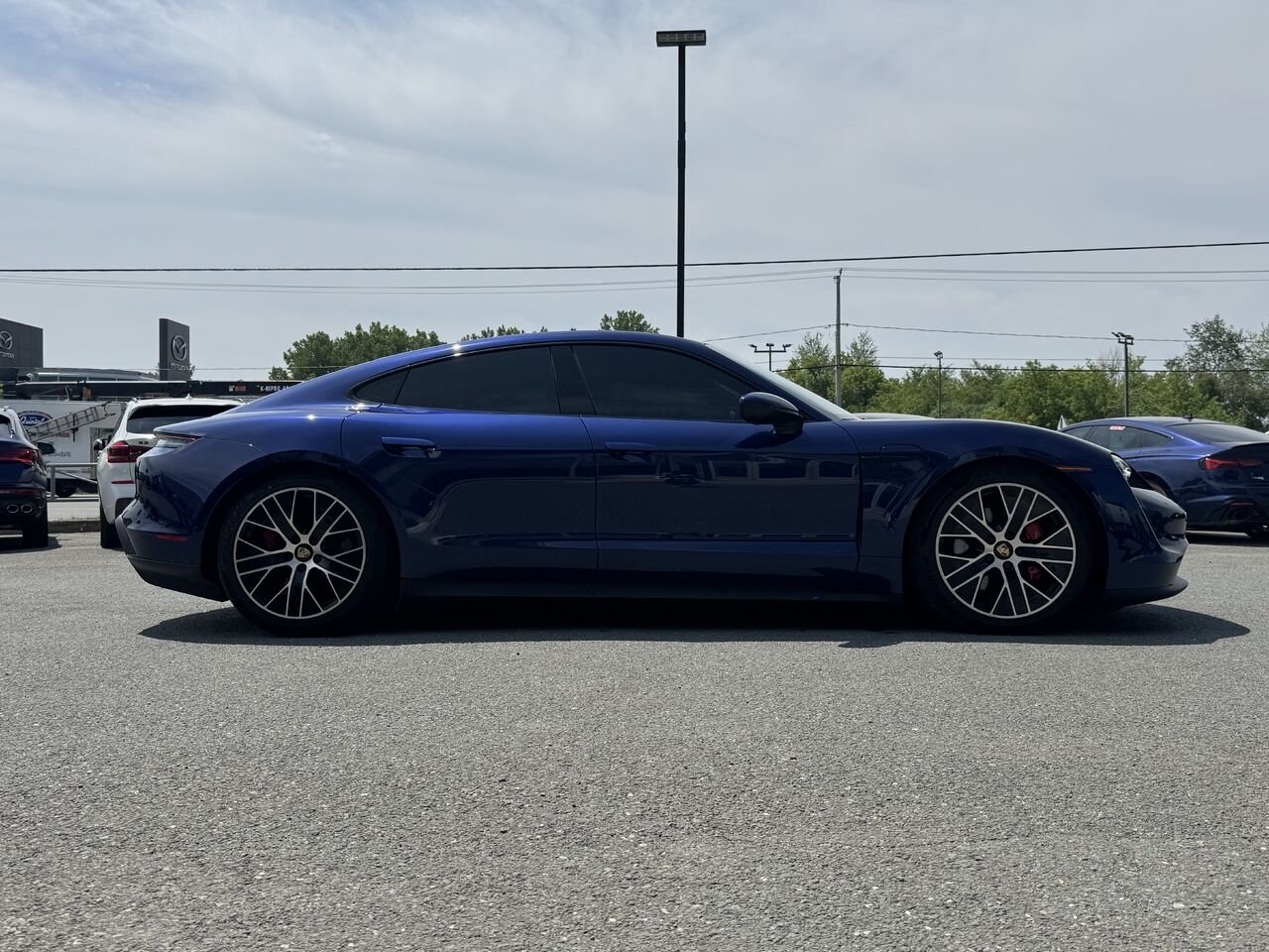 2020 Porsche Taycan 4S Blue Granby - photo #9