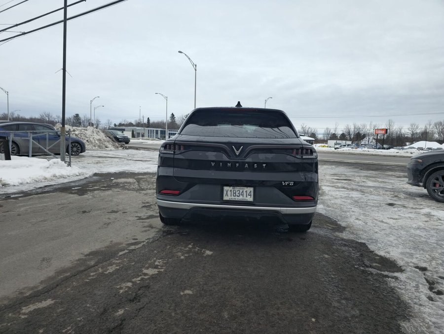 VinFast VF 8 2023 2023 Noir