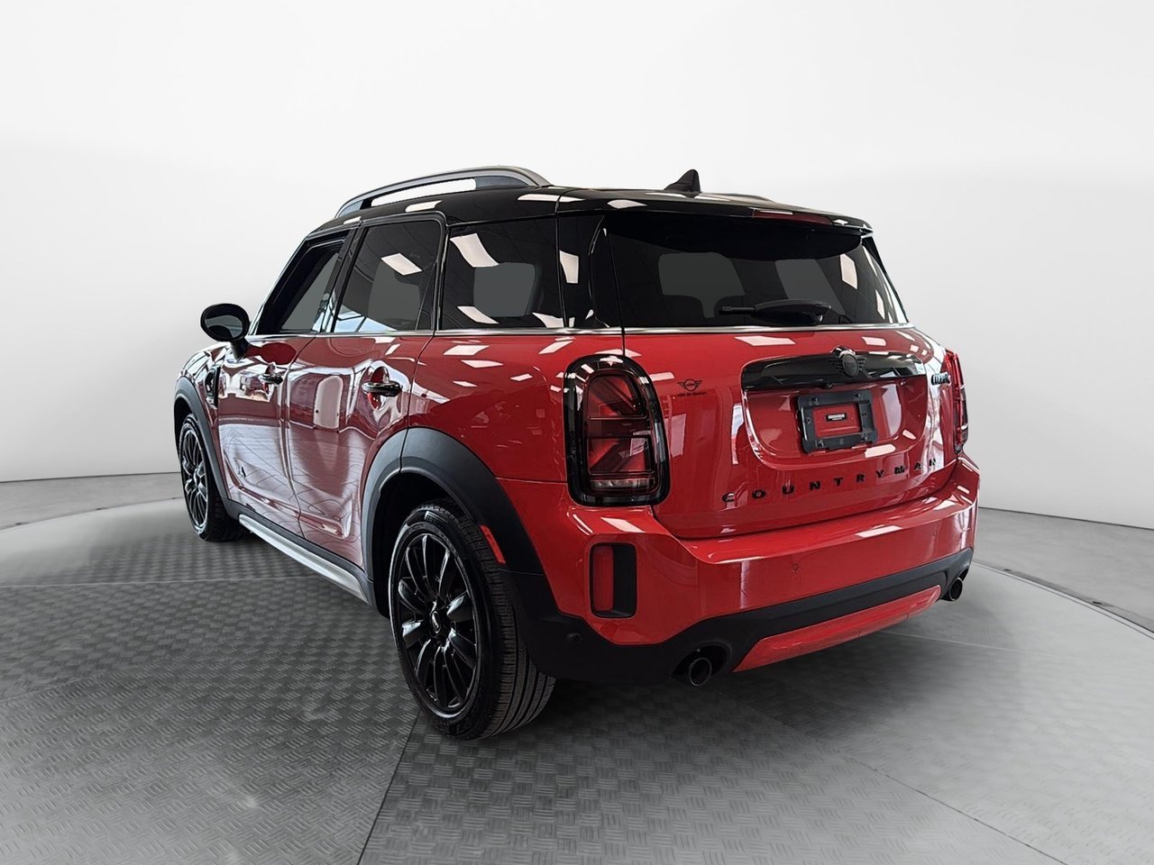 2024 MINI Countryman VIN WMZ83BR04R3R87108 Red Baie-Comeau - photo #4