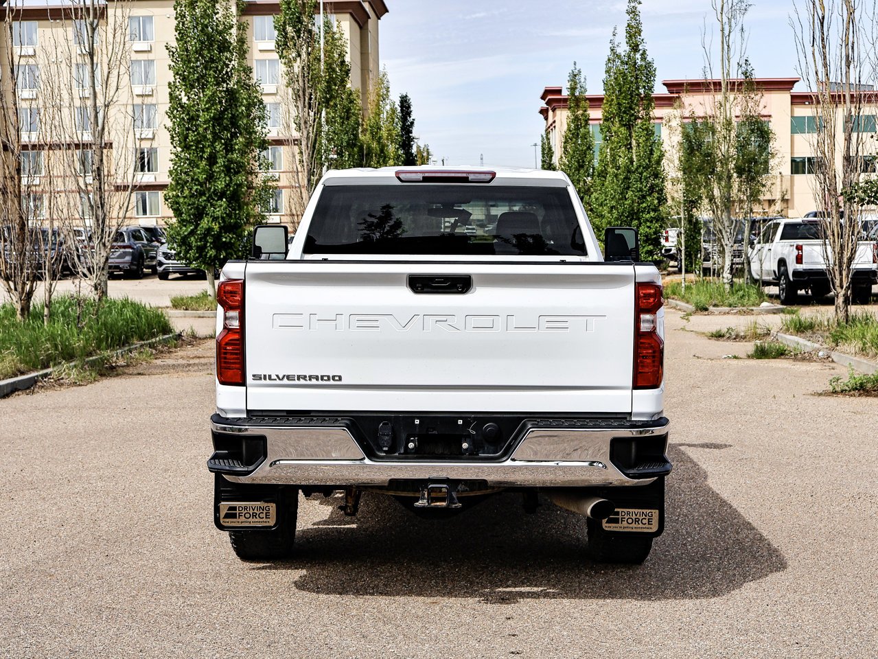 2022 Chevrolet Silverado 2500HD 4WD Double Cab 149 Work Truck White Sherwood Park - photo #11