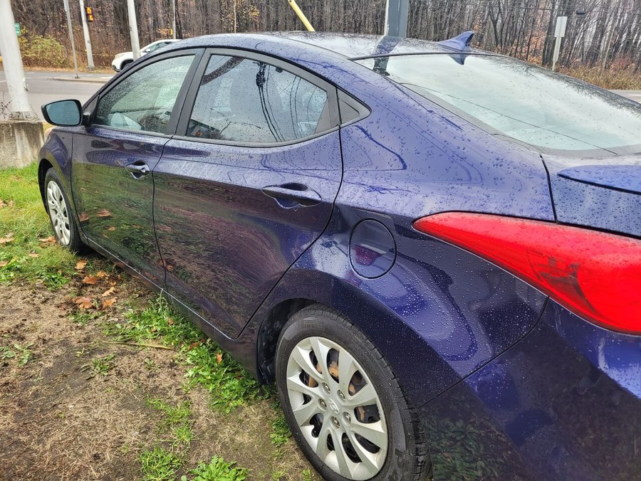 2012 Hyundai Elantra GL Blue