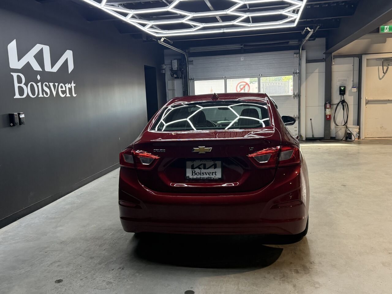 2019 Chevrolet Cruze Red Blainville - photo #5
