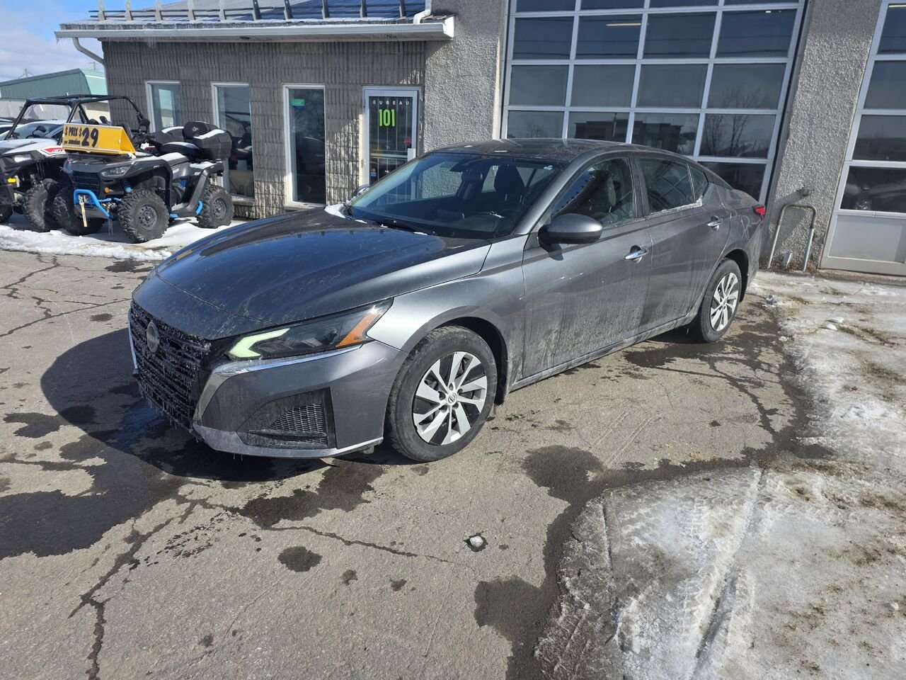 Nissan Altima 2023 Noir Longueuil, - photo #1