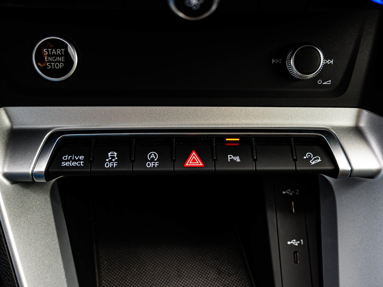 2025 Audi Q3 40 TFSI quattro White Sherwood Park - photo #27