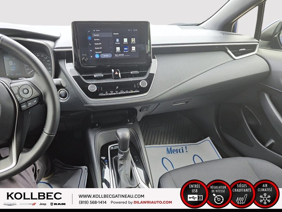 TOYOTA COROLLA *** UN PROPRIO + CLEAN CARFAX + BAS KILOMÉTRAGE*** 2025 Bleu