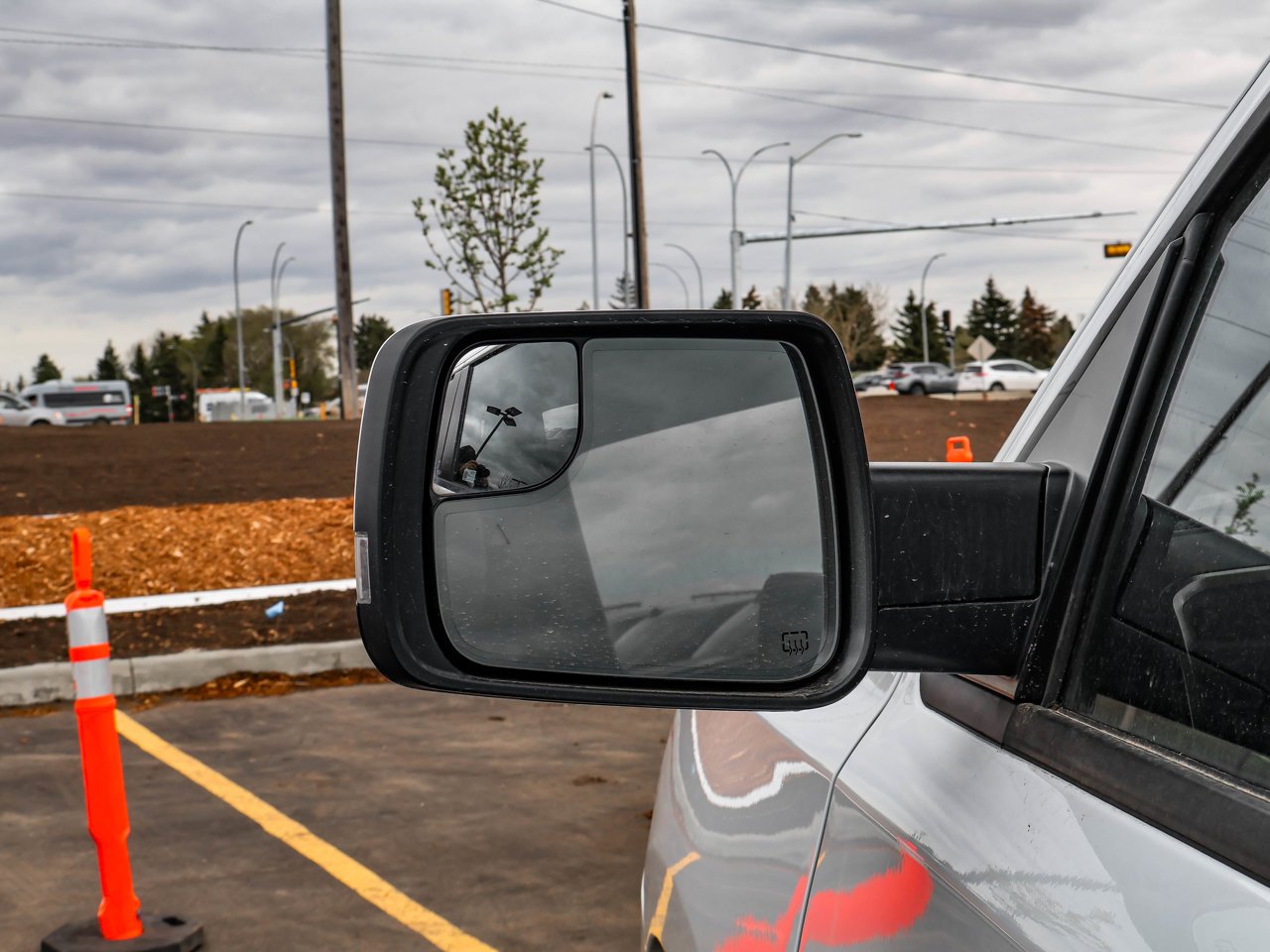 2023 Ram 1500 Sport 4x4 Crew Cab 5'7 Box White Sherwood Park - photo #12