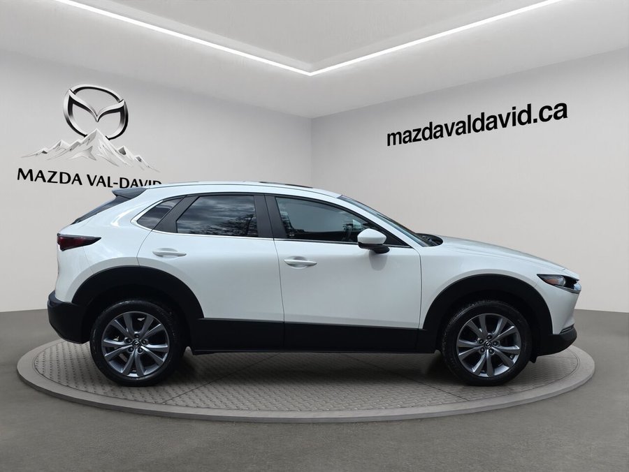 Mazda CX-30 GS TI, toit ouvrant, cruise control, volant chauffant 2023 Blanc